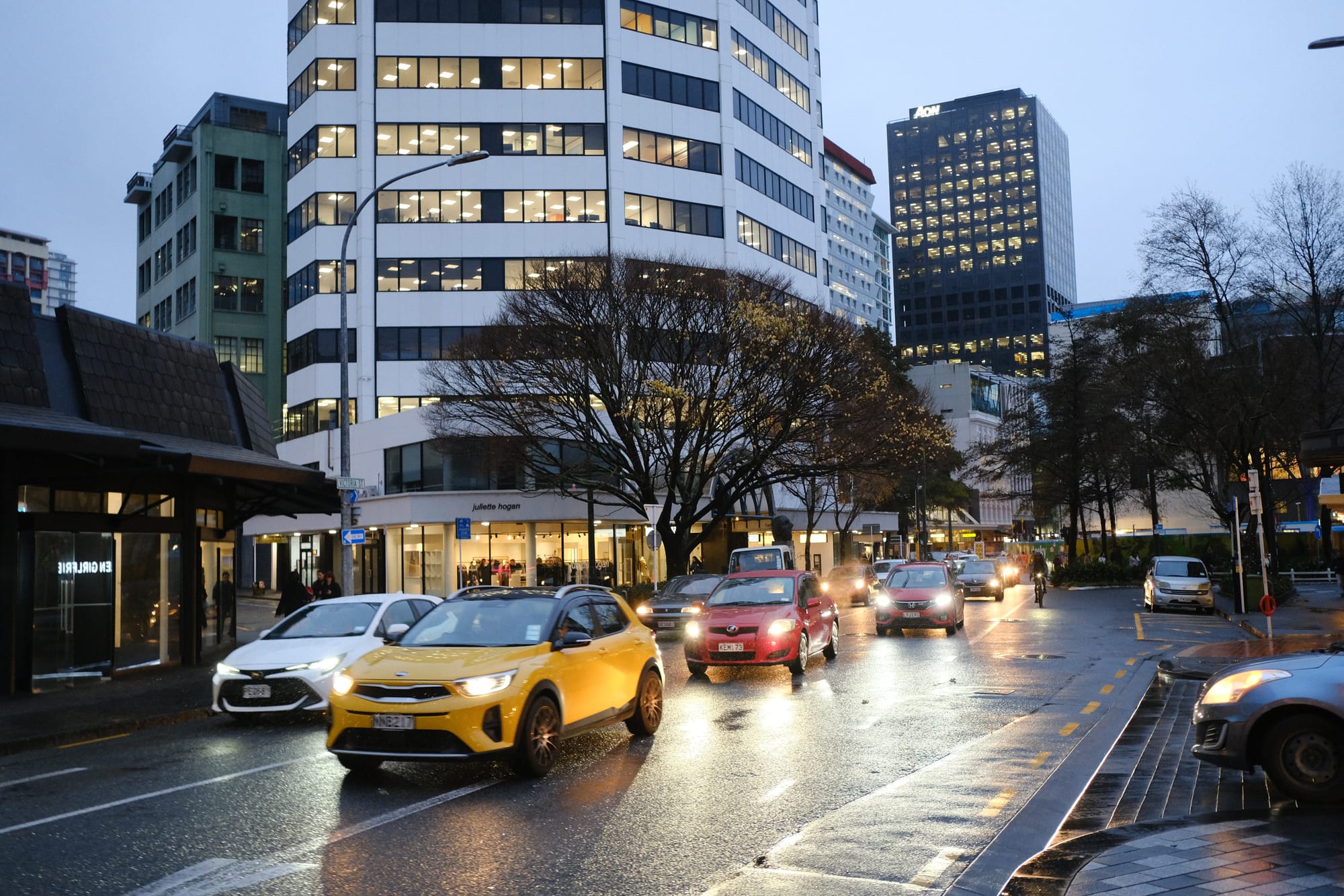 Traffic on Victoria Street